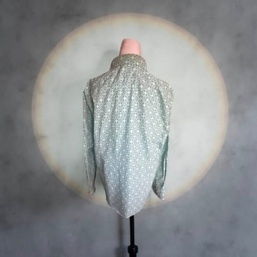 GREEN/WHITE BUTTON DOWN - Picture 3 of 4